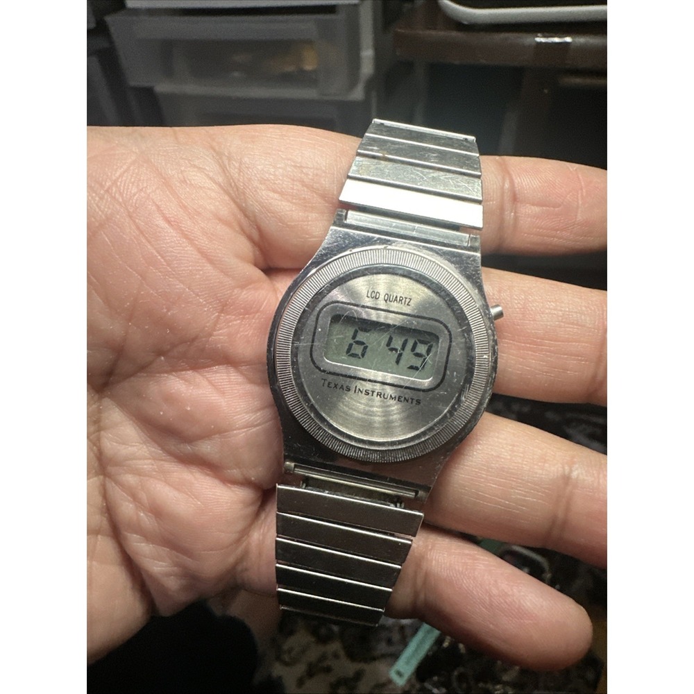 Works VTG 1970s Texas Instruments LCD Quartz Digital Mens Watch TI3H 35mm Fit 8"
